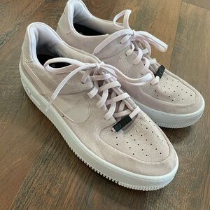 Nike Air Force 1 Pixel